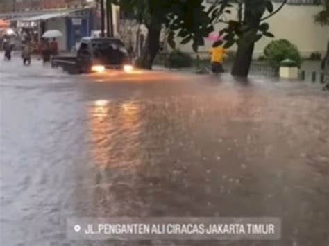 Hujan Deras Guyur Jakarta Ruas Jalan Di Ibu Kota Tergenang Banjir