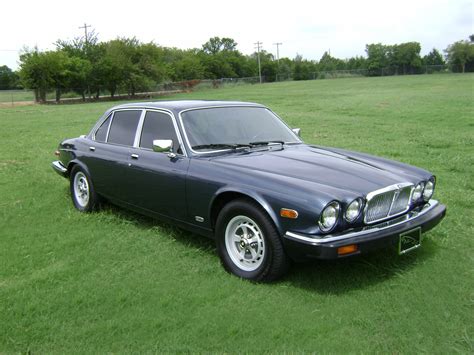 1980 Jaguar XJ6 - Information and photos - MOMENTcar