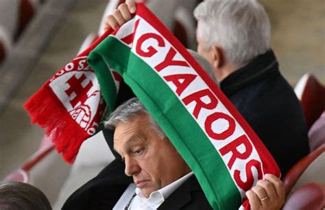 Viktor Orbáns Controversial ‘greater Hungary Scarf Explained