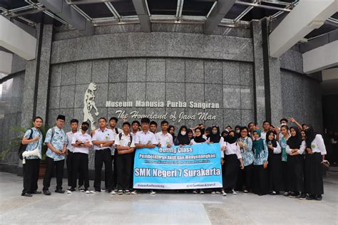 Outing Class Ulp Usaha Layanan Pariwisata Smk Negeri 7 Surakarta