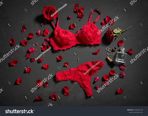 1 951 Lingerie Ad Images Stock Photos Vectors Shutterstock