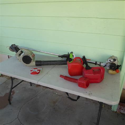 Lot 176 Craftsman Power Blower Works Gas Cans Echo Weed Wacker