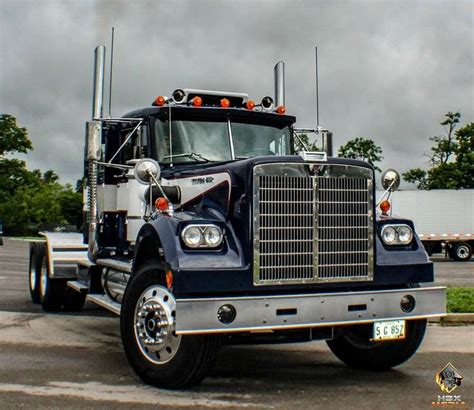 Western Star I Believe Mid 70s Western Star Trucks White Western Star Big Trucks