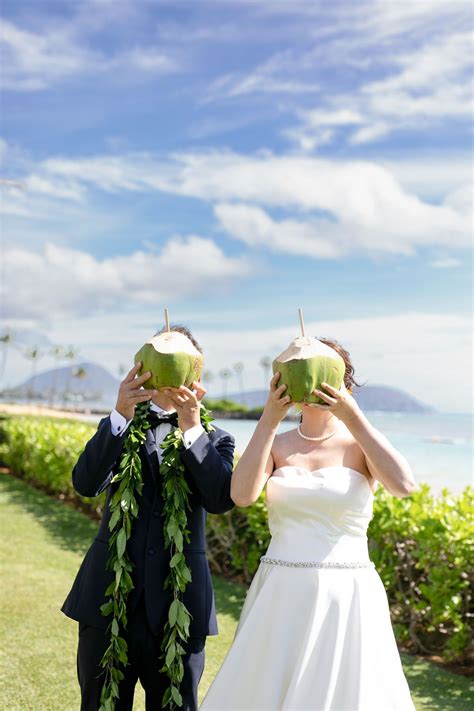 Bride And Groom Kahala Hotel Honolulu Destination Wedding Groom