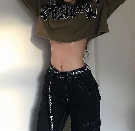 ᴇᴍᴍᴀ ᴡᴇᴇᴋʟʏ ☆ Grunge Outfit Inspiration Alternative Korean Fashion