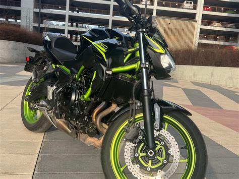 Купить б у Kawasaki Z инжектор передач в Москве зелёный naked bike года по цене