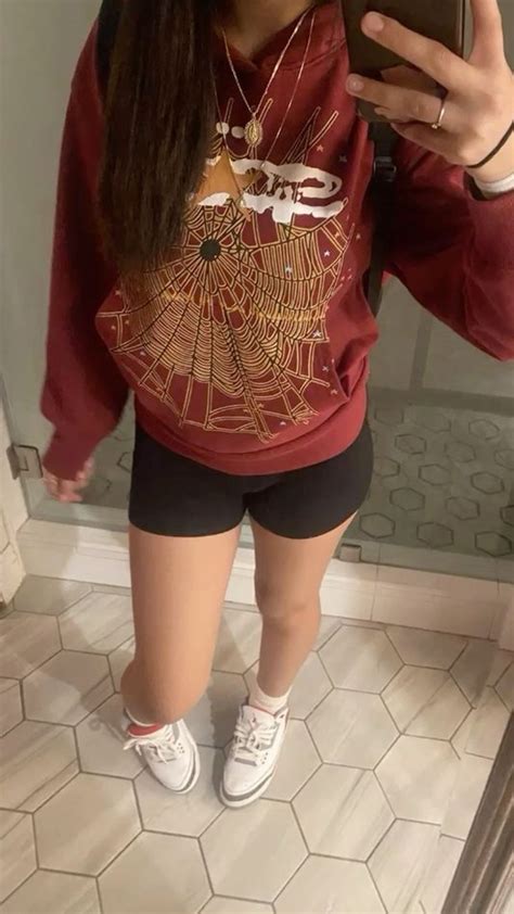 Discover Latinas And Latina Fashion Outfits Ideas Pretty Latinas Cute Selfie Ideas