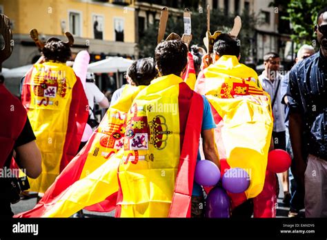 People Protesting Hi Res Stock Photography And Images Alamy