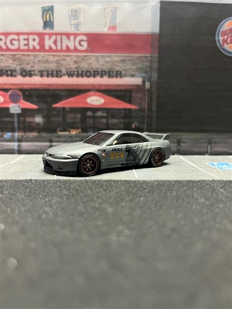Hot Wheels Nissan Skyline Gt R Bcnr33 Godzilla Etsy