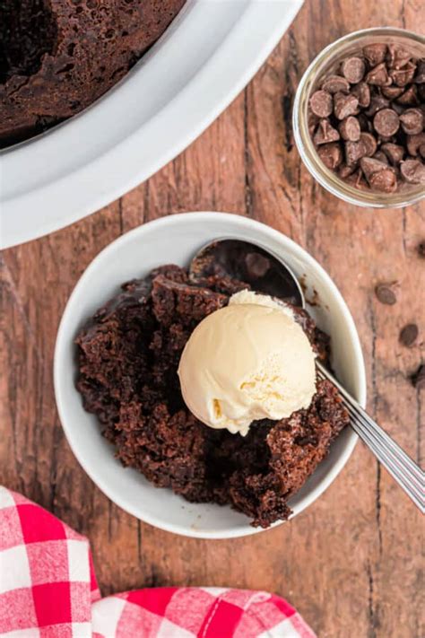 Slow Cooker Hot Fudge Cake Shugary Sweets