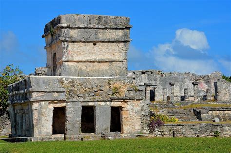 Temple Of The Frescos At Mayan Ruins In Tulum Mexico Encircle Photos