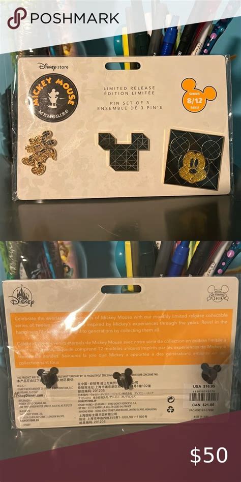 Mickey Mouse Memories Pin Set 8 12