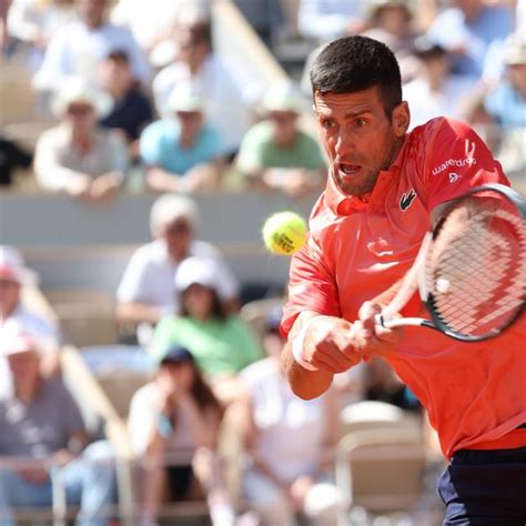 Novak Djokovic Dispose Aisément De Juan Pablo Varillas En Huitièmes De