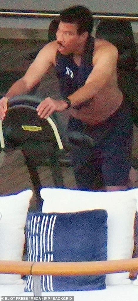 Sofia Richie 22 Slips Into A Bikini Alongside Dad Lionel Richie 71 In St Barts During