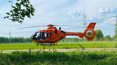 J Hrige Radfahrerin Wird An Holler Stra E Von Auto Angefahren Und