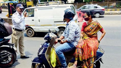 Mumbai Dadar Powai Among Other Areas That Saw Maximum Cases Of Pillion Riders Without Helmets