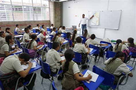 Crisis educativa en América Latina tres de cada cuatro jóvenes de años no pueden demostrar