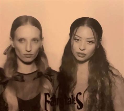 Petra Collins And Alexa Demie Instagram Models Alexa Petra Collins