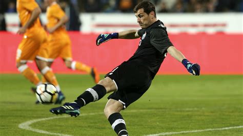 Casillas Disputa Su Partido 1000 Y Entra En La Historia Del Fútbol Mundial