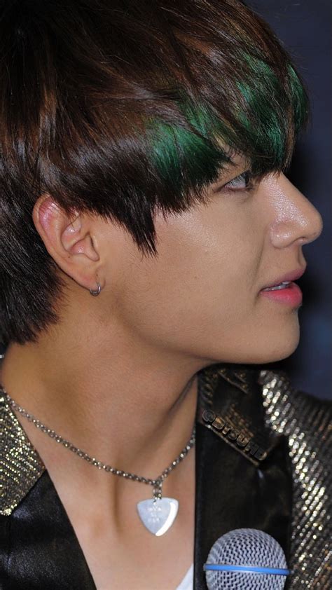Queen V I Need U Taehyung Selca Dhoni Wallpapers Big Noses Stache