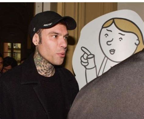 Fedez Al Circolo Dei Lettori Di Torino Dago Fotogallery