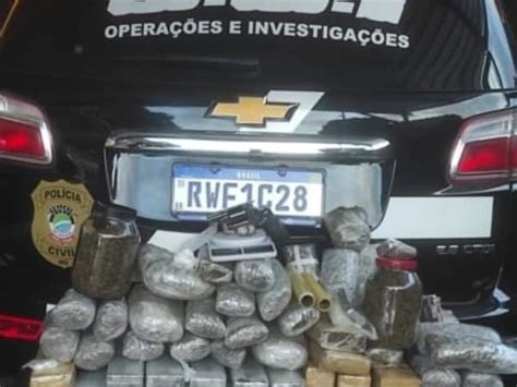 Polícia Vê Movimentação E Jovem é Preso Por Tráfico De Drogas E Posse