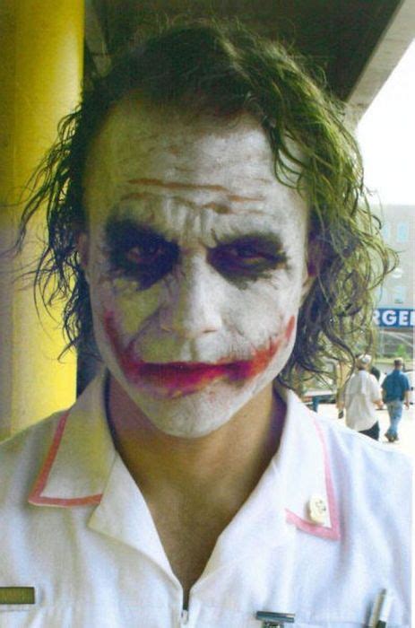 Heath Ledger on the Set of “The Dark Knight” (50 pics)