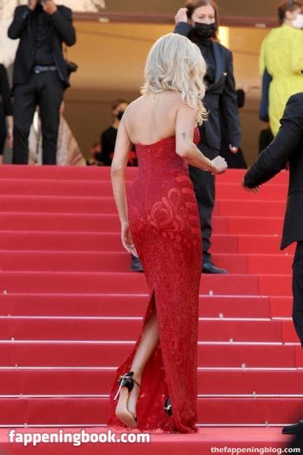 Rose Bertram Nude The Fappening Photo FappeningBook