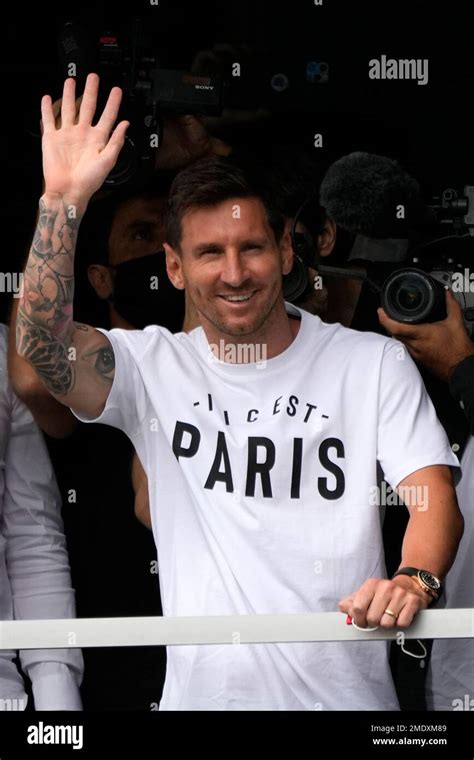 Lionel Messi Waves After Arriving At Le Bourget Airport North Of Paris