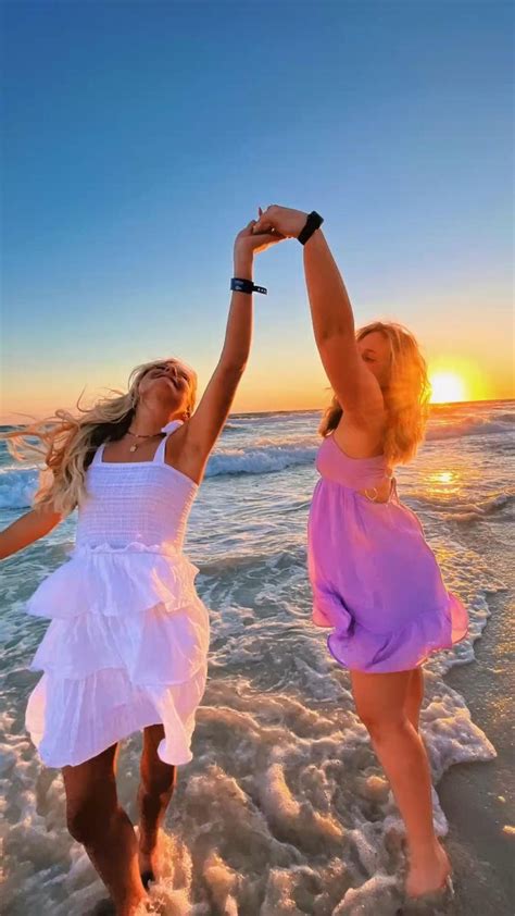 Bestie Beach Photos Preppy Beach Beach Dress Beach Poses With Friends