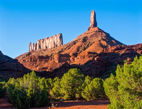 Guided Rock Climbing In Desert Towers Utah 57hours