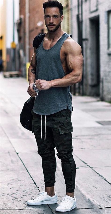 What Are The Hottest Men Wearing This Season El Style Gym Outfit Men