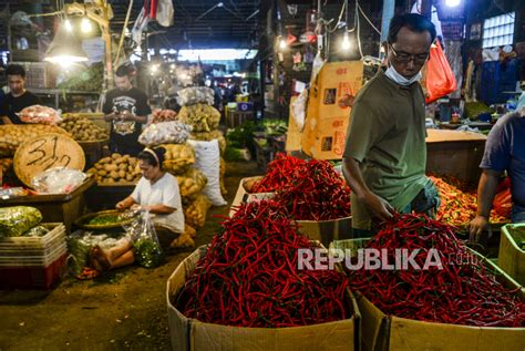 Protokol Kesehatan Di Pasar Kramat Jati Seperti Awal Pandemi