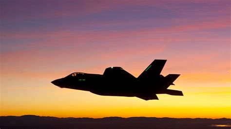 Defence spending from the F-111 to the Joint Strike Fighter - ABC Radio ...