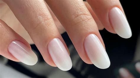 Milk Bath Nails Are The Latest Dreamy Minimalist Manicure Trend You Ll Want To Try