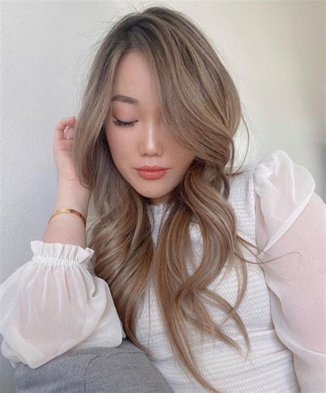 32 Milk Tea Hair Colour Ideas And Styles Charming Layered Cut Milk Tea