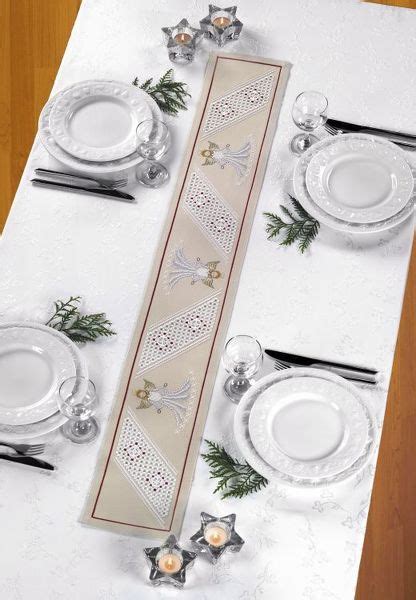 A Stunning Design For Your Christmas Table Angels With Glittering