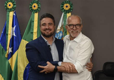 Prefeito Edvaldo Se Licencia Do Cargo Ricardo Vasconcelos Assume