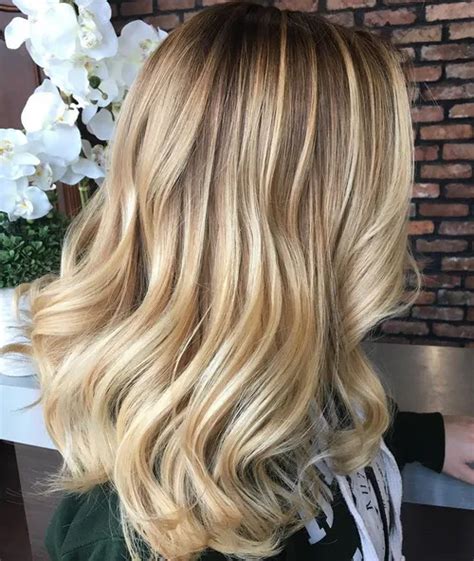 15 Different Blonde Hair Color Ideas For The Current Season Fimaan