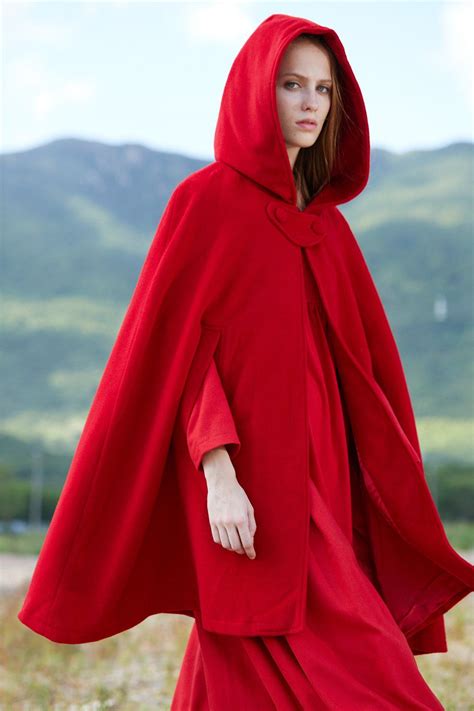 The New Yorker Hooded Cashmere Cape Red Hooded Coat Hooded Wool