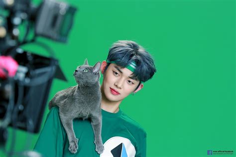 Yeonjun Cat and Dog