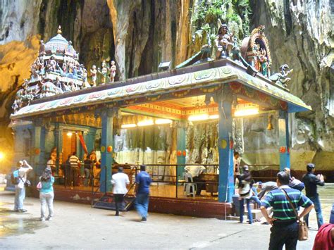 Download Batu Caves Murugan Temple Wallpaper | Wallpapers.com