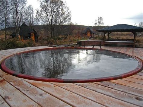 All About Modern Ideas Wooden Cedar Hot Tub From SeaOtter WoodWorks Natural Wood Tubs