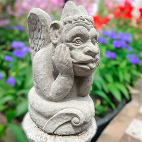 Notre Dame Gargoyle Garden Statue Outdoor Concrete Gothic Sculpture