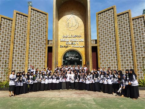 Gedung Sman 1 Taruna Madani Jawa Timur
