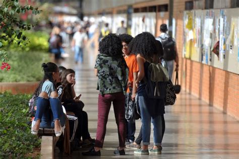 Em Cada Brasileiros Consideram O Pa S Racista Revela Estudo Gife