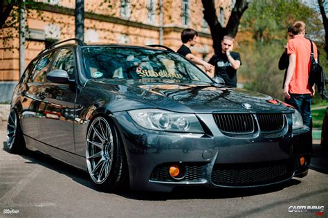 Stanced Bmw 330i Touring E91 Front End