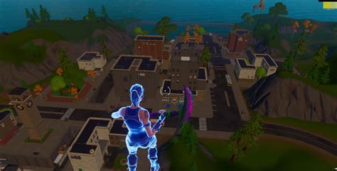 Tilted Towers Zone Wars With New Weapons Fortnite Creative Map Code Dropnite