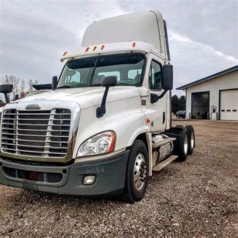 How To Tell If Your Semi Truck Needs A Wheel Alignment