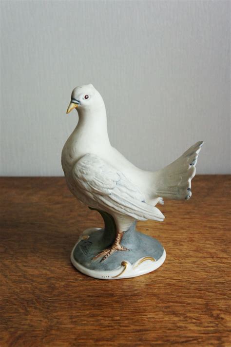 Голубь Franco Capodimonte статуэтка фарфор
